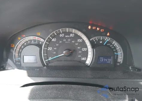 2014 Toyota Camry Se z USA, uszkodzony, nr VIN 4T1BF1FK5EU733856